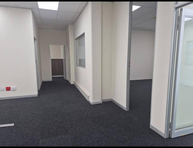 OFFICE PROPERTY TO RENT IN MONTROSE